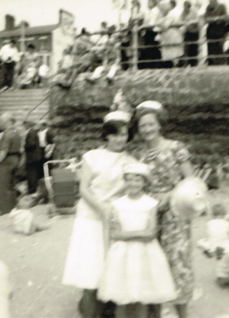 Aunt Elsie and Family 002

