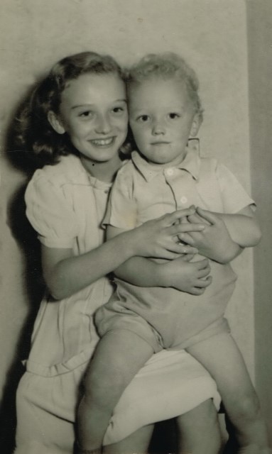 Jean and Gordon 001
