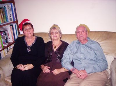 Pearl And Ron - 100 9952
