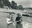 Mom_And_Aunty_Doreen_With_Twins_01.Jpg