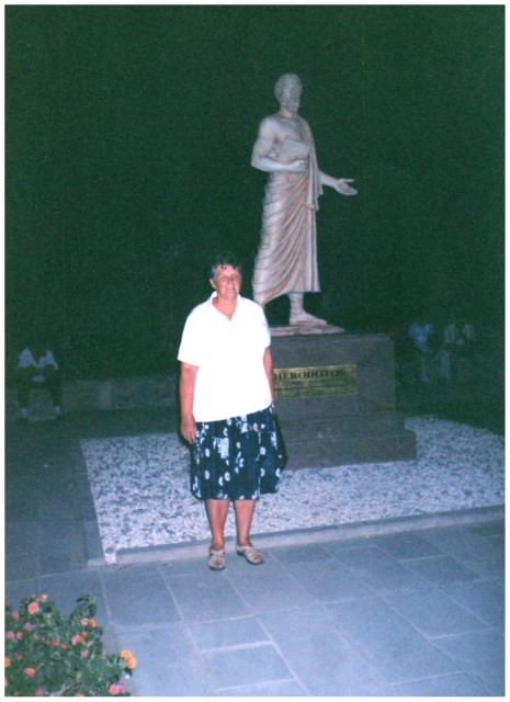 Pat Walker On Holiday With Mom 01
