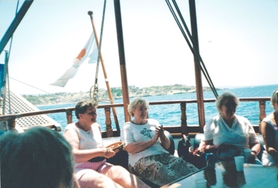 20 Pat Walker On Holiday With Mom
