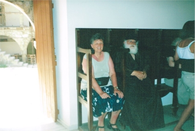 22 Pat Walker On Holiday With Mom
