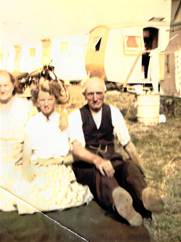 Pats Photos 19-Color-Restored-Enhanced
