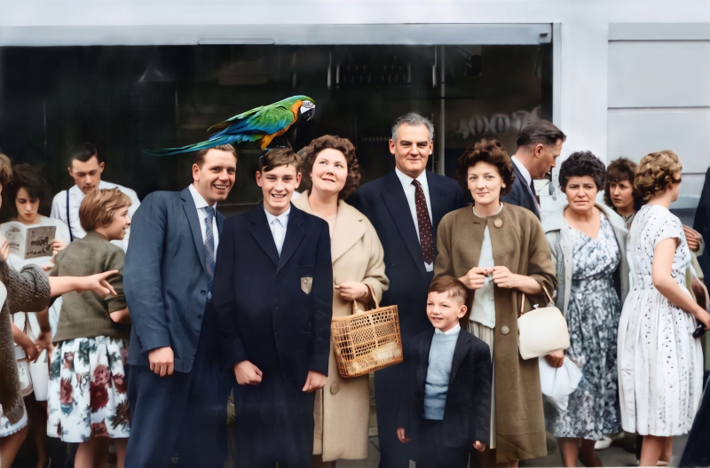 A Day Out With Uncle Bill - Aunty Gladys  and Michael Hyde - Thomas - Margaret and Steven Harbutt
