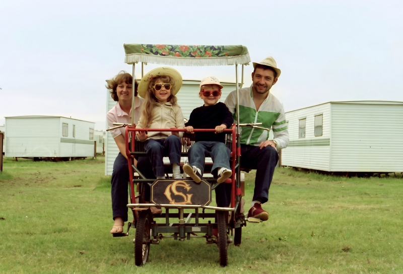 Barb - Steve - Lisa and Lee-1 - Golden Sands Mabelthorpe - 1981-2
