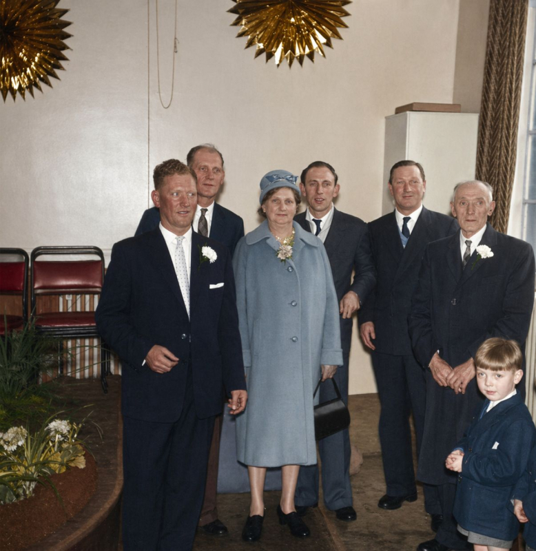 From L to R Francis - Les - Ethel Dorothy - Jack - Stan - Thomas Adams and Andrew Poole
