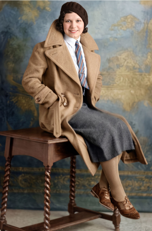 Ivy H Grosvenor
