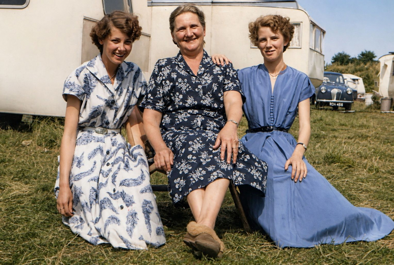 L - R - Janet Weaver - Nan - Pat Walker
