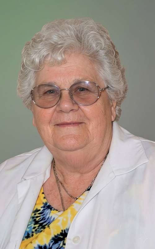 Shirley Priest - 023
