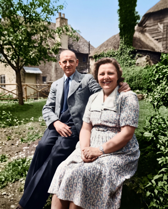 Ted and Cissie Siviter at Torquay 1
